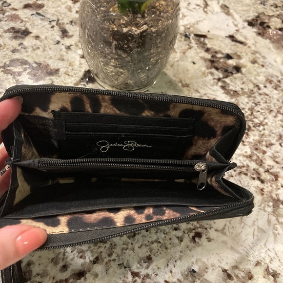 Black clutch/wristlet - Picture 5 of 5